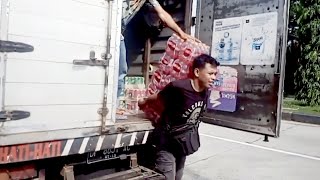 MOBIL BOX  BONGKAR BARANG