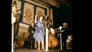 Video thumbnail of "Patsy Cline - Tennessee Waltz"
