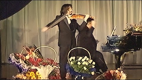 Arman Mourzagaliev(v), Yerlan Mansurov(p) tossing up an encore piece