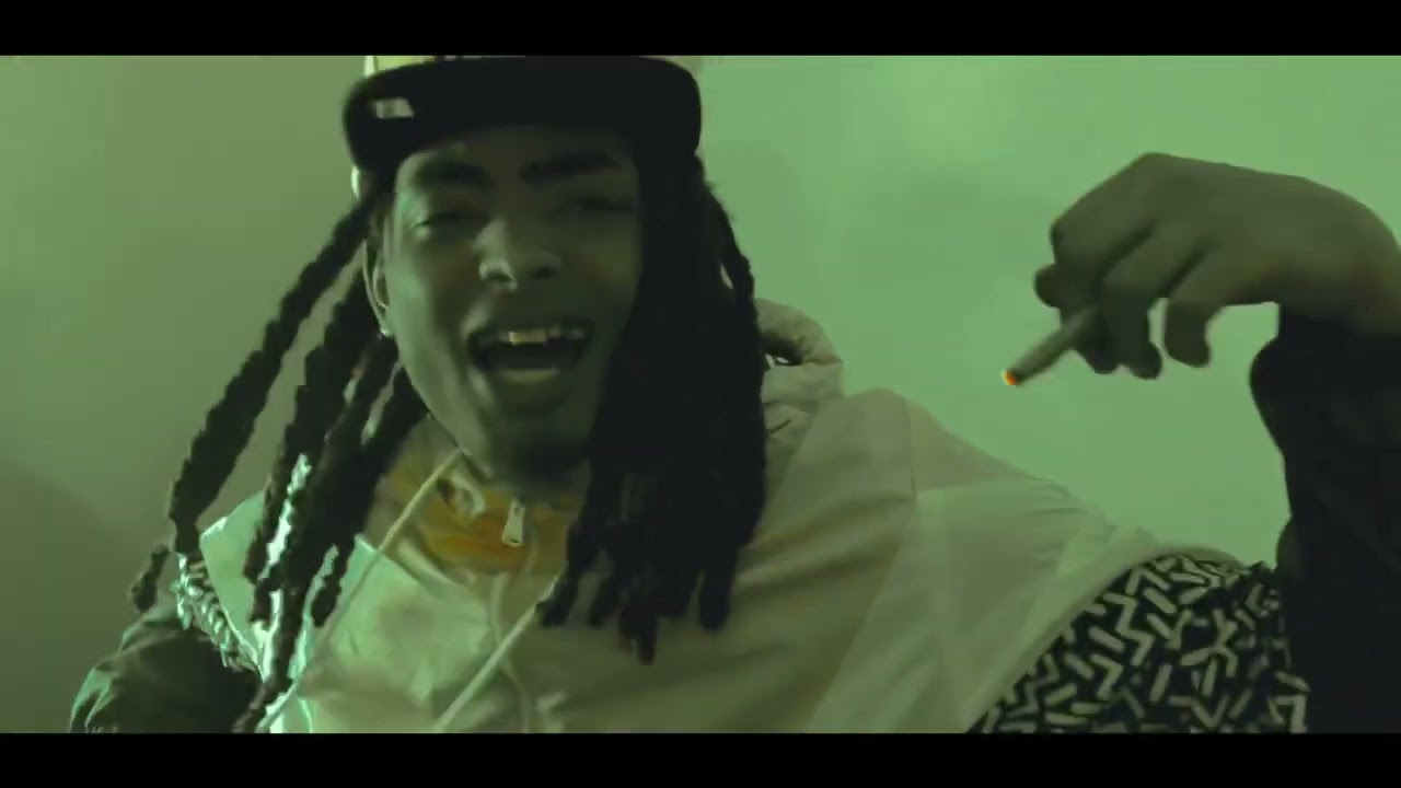 Guarda Jusreal - “Trapical” (Official Music Video ) su YouTube Guarda Jusreal - “Trapical” (Official Music Video ) su YouTube