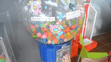 Bouncy Balls Toy Vending Machine