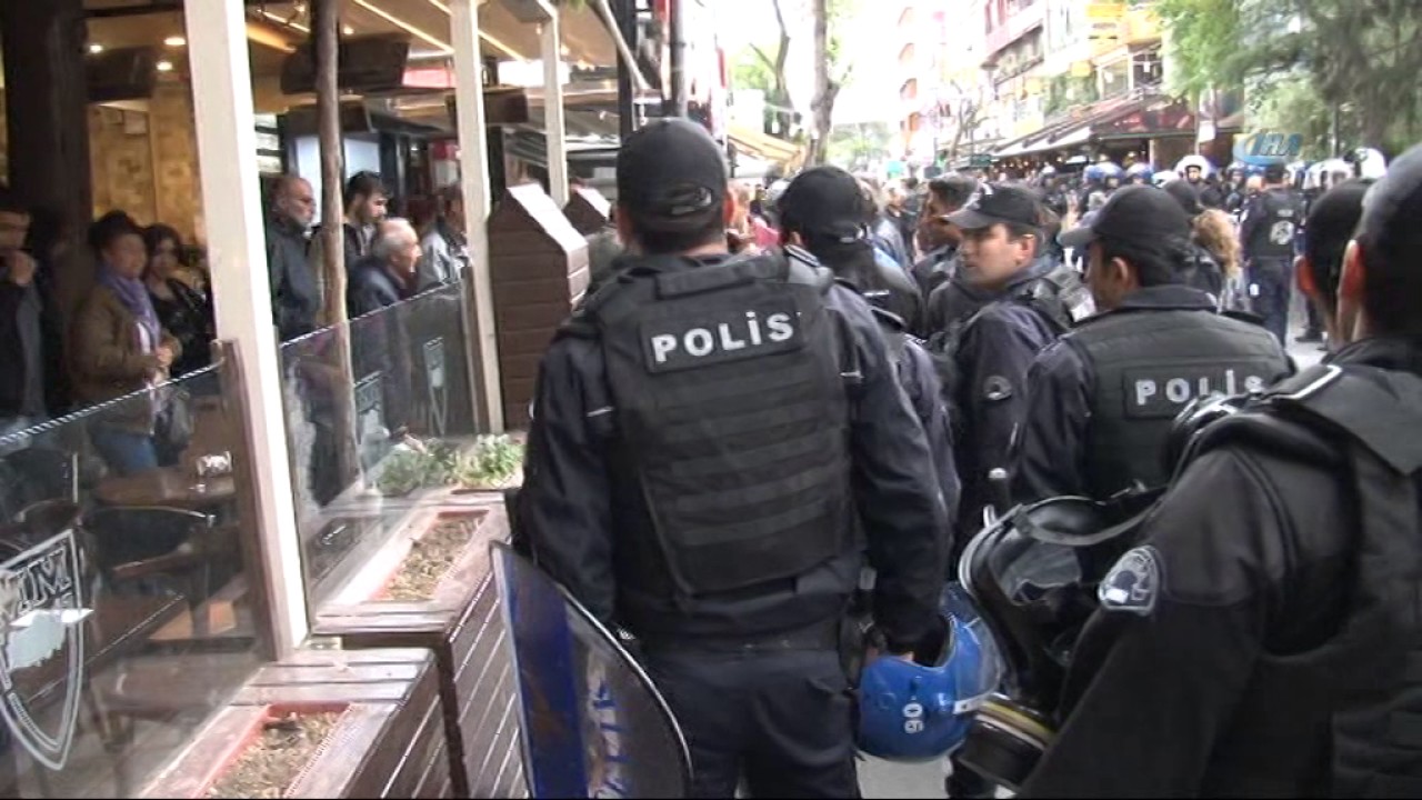 Gülmen ve Özakça Protestosuna Gazlı Müdahale