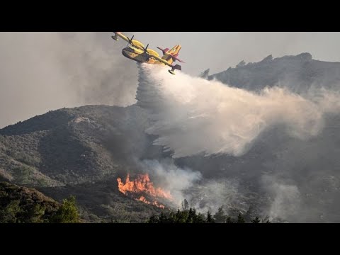 Incendios en Grecia | Un avión cisterna se estrella mientras luchaba contra las llamas