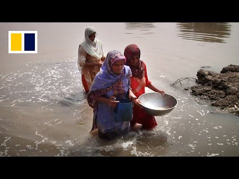 Floods in eastern Pakistan engulf hundreds of villages