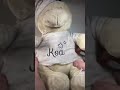 Personalización de peluche osito dormilon, nombre bordado.