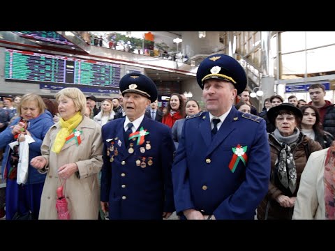 Видео: Песенный флешмоб на станции Минск-Пассажирский 2023