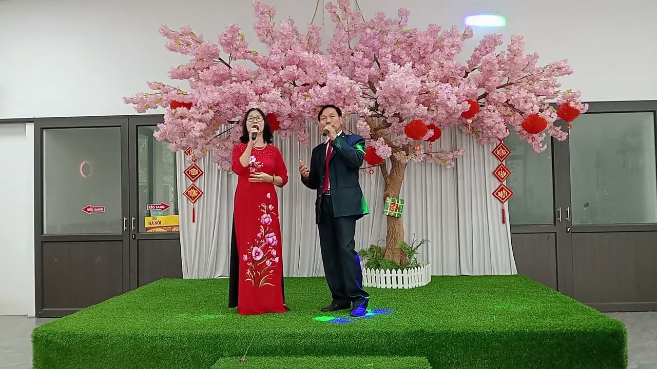 Câu lạc bộ yêu ca hát xuân hòa khai xuân 