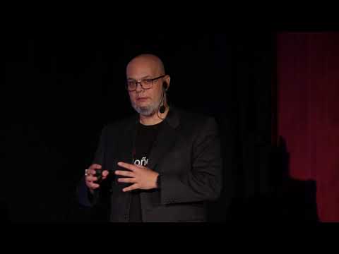Realidad Virtual: de simios a cyborgs o cómo convertirse en superhéroe | Daniel Dou | TEDxMondonedo
