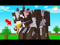 Surviving Minecraft BUT EVERY ANIMAL IS HUGE! (dangerous)