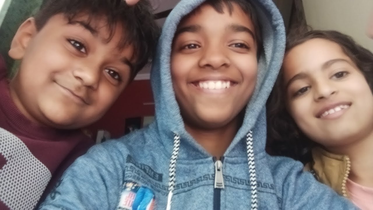 Vlog with my friends with skating yes sir😁😁🤣🤣😀😂😙😘😝🤩😛🤤😜🤤😘🥲😉