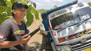 Lanjut eksekusi dump truck ambles bosku
