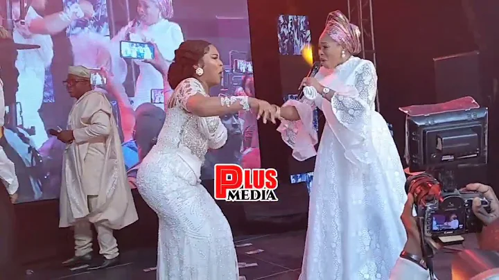 WOW! SEE MOMENT FAITHIA BALOGUN AND HER CHILDREN DANCES WITH TOPE ALABI ON STAGE