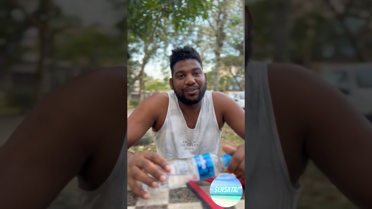 Milionário dá recompensa para o limpador de para brisa honesto e a reação dele nos faz chorar  😭