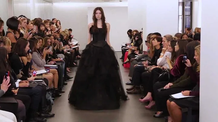 Vera Wang Spring 2012 Bridal Collection Runway Show | NYBFW - DayDayNews