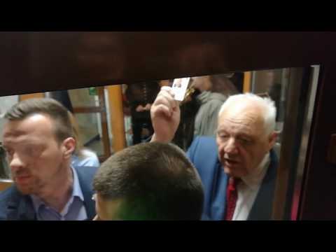 Bochnianin.pl: Kilkadziesiąt osób nie wpuszczono na spotkanie z premierem Mateuszem Morawieckim