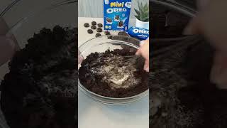 Super Quick, Easy and delicious 6 ingredients oreo cream cake😋#shorts
