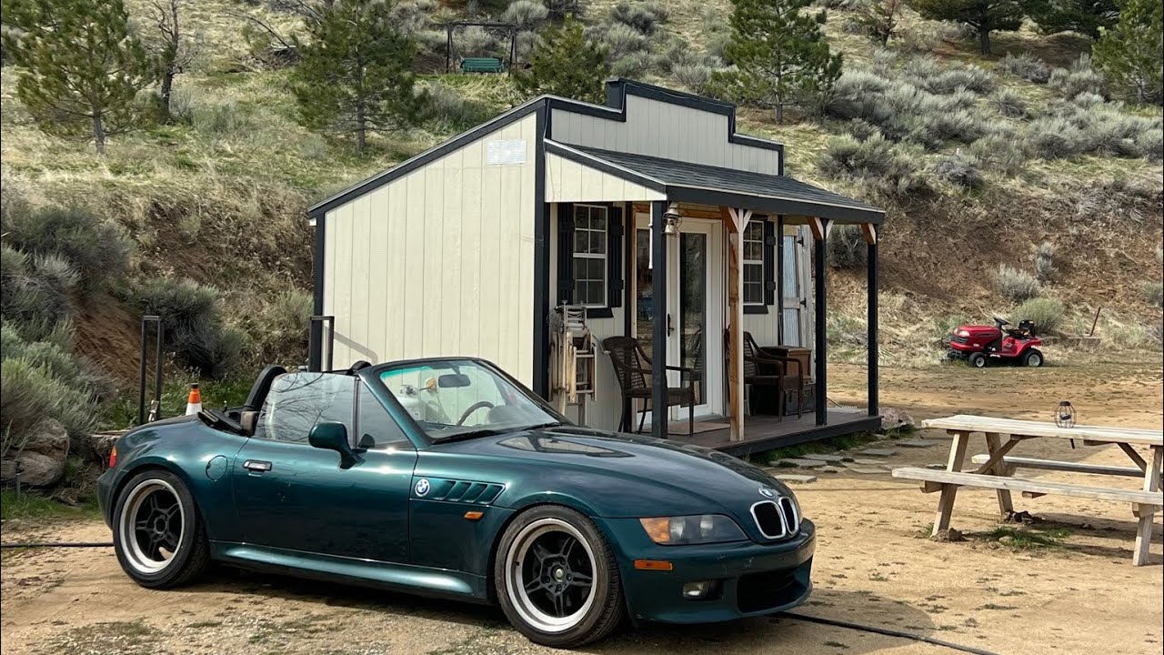 LIVING IN A TINY HOUSE WITH A TINY CAR | DREAM