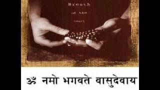 Video thumbnail of "Krishna das-Om Namo Bhagavate Vasudevaya.(Hari Om)"