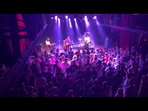 Houndmouth - Black