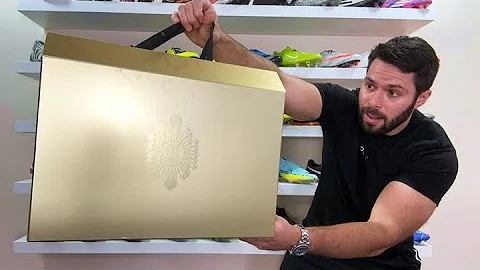 Messi's $350 football boots for his FINAL World Cup - 天天要闻