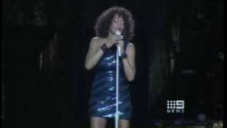 Whitney Houston Australia Brisbane Concert  Angers Fans 22/02/2010 Huge Disappointment