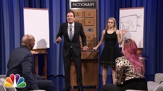 Pictionary with Kristen Bell, Steve Harvey and Demi Lovato - Part 1 screenshot 3