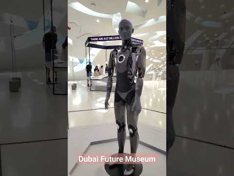 Rebotic Woman at  Museum of the Future    #dubai #dubaicity #view  #museumofthefuturedubai