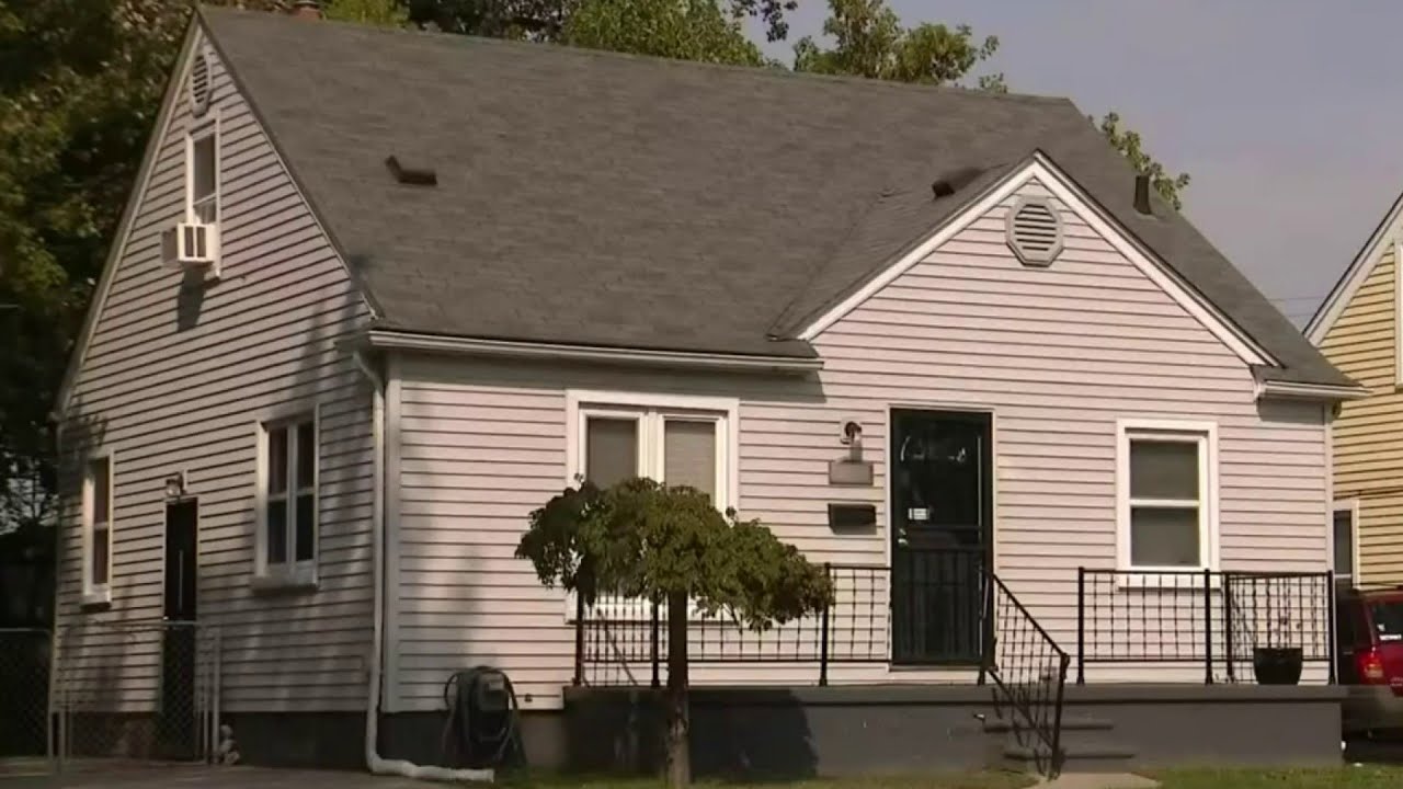 Police investigate after 17-year-old shot in head at Roseville gathering