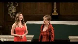 Barcarolle - Hayley Westenra & Dame Malvina Major chords