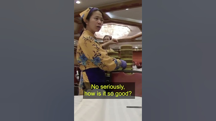 White girl orders in perfect Chinese