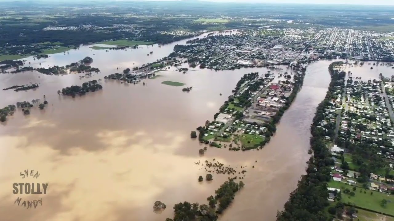 Maryborough Floods 01 March 2022 drone footage