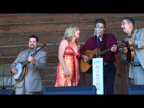 "LIVE" Rhonda Vincent & Chris Jones sing "Baby I'm...