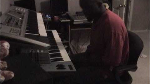 St.Franks on Motif xs; 1st beat w/o studio or computer (Bummer!!)