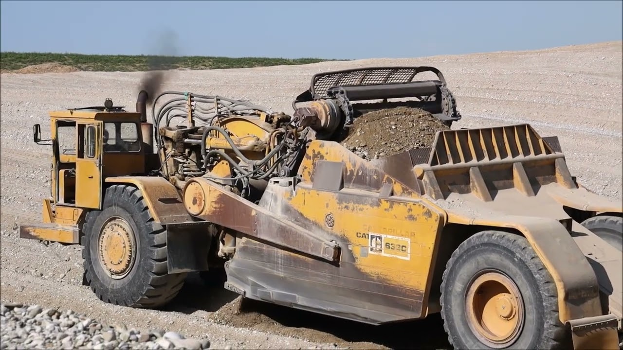 Caterpillar 633C Elevator Scraper