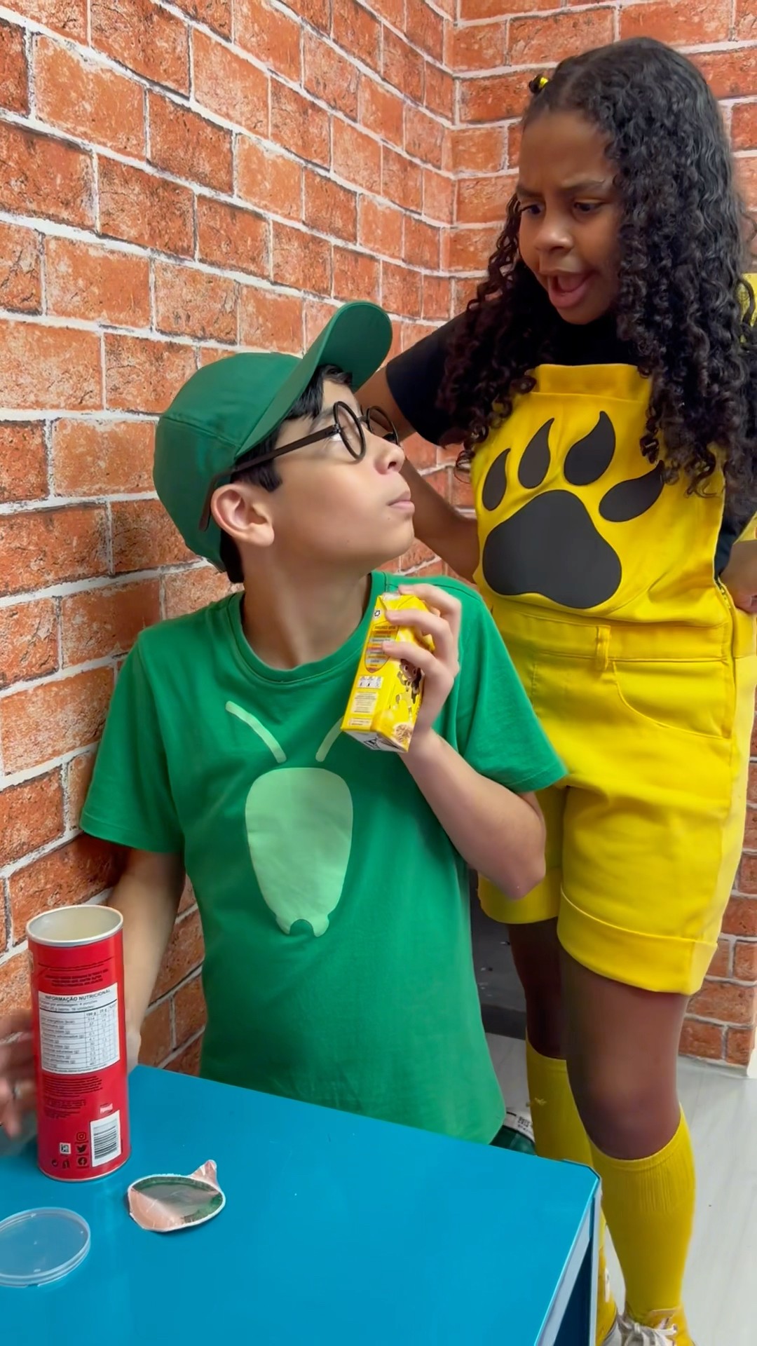ELE PEGOU A MINHA COMIDA!