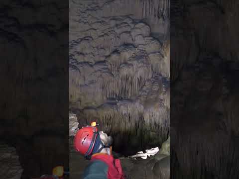 Видео: Жуткая пещера! Не ходи туда!