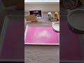 ハートをツン…💗その瞬間、赤ちゃんの性別が現れた👶✨