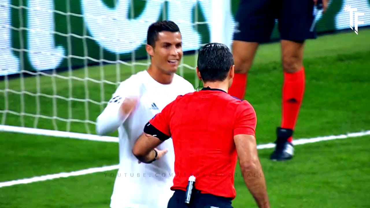 СУМАСШЕДШАЯ ИГРА РУКОЙ В ФУТБОЛЕ - YouTube