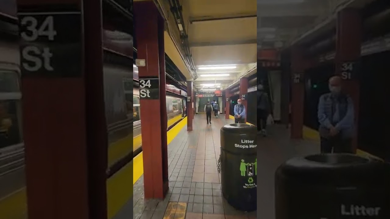 New York subway rush hour 