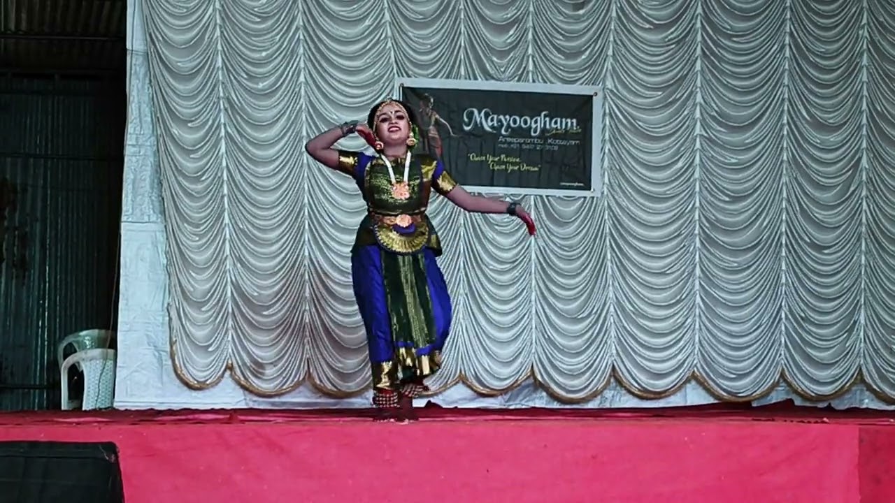 Semiclassical dance 🥰(തിരനുരയും ചുരുൾ മുടിയിൽ 🥰)malu