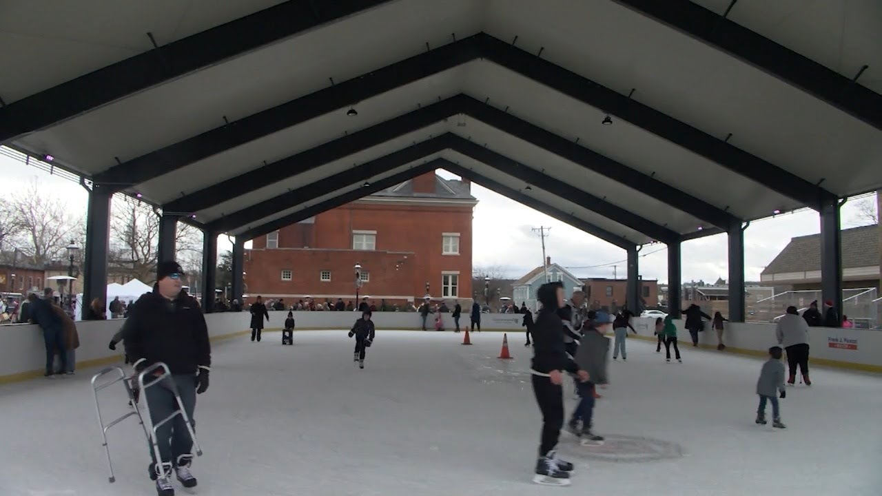 New ice rink in the spotlight for Warwick winter festival