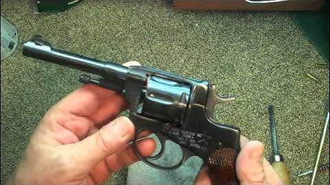 Russian Nagant Revolver M-1895 by FirearmPop
