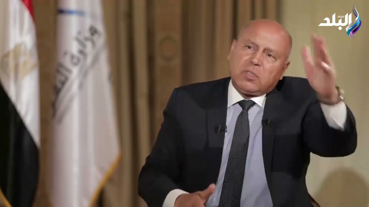 الفريق كامل الوزير يكشف سر بكائه فجراً.. و الرئيس السيسي: وحياة دموعك يا كامل هننجح