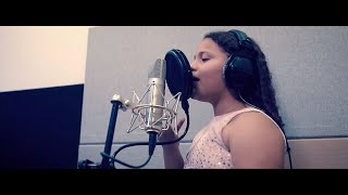 Video thumbnail of "Anabelle - Mirando El Reloj (Video Oficial)"