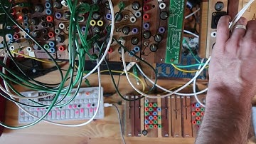 OETZI - PLUMBUTTER, COCOQUANTUS AND OP-1 - Warbles