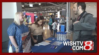 Career fair breaks barriers for Hispanic job seekers