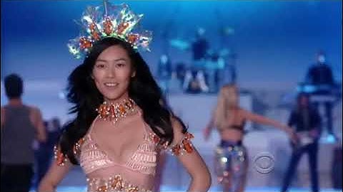 Thumbnail of Moves Like Jagger - - Maroon 5 (Victoria's Secret Fashion Show 2011)