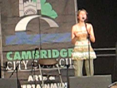 Tina McKevitt - Cambridge Folk Festival 2010.AVI