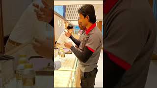 Dubai me gold shasta he kisi ko chahiye to comment karye
