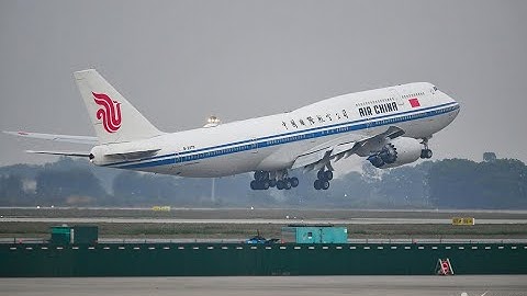 Chuyên cơ chở Tổng Bí thư, Chủ tịch nước Trung Quốc Tập Cận Bình và Phu nhân rời thủ đô Hà Nội